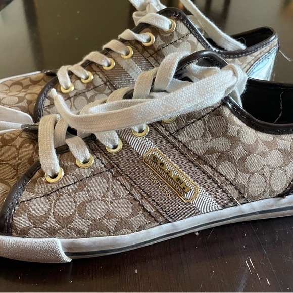 Coach sneakers. Style is Frances. Good condition. - Picture 2 of 5